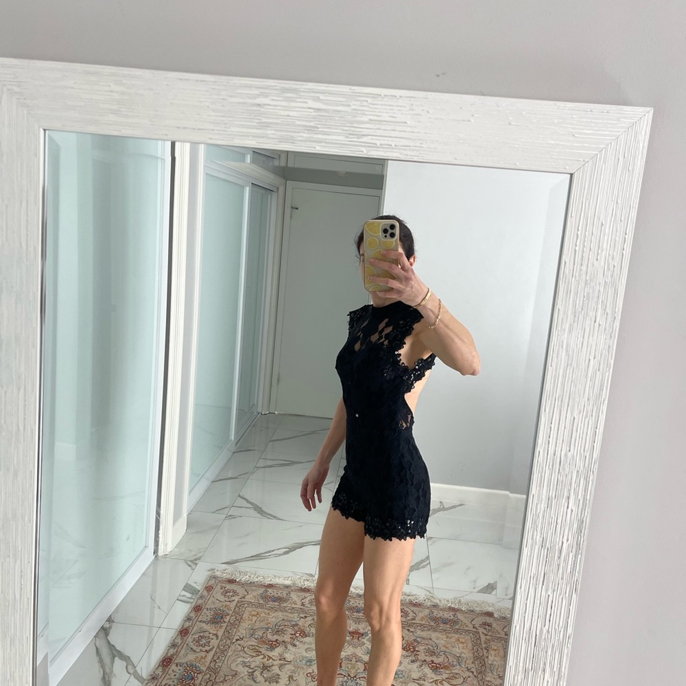Backless romper in Black